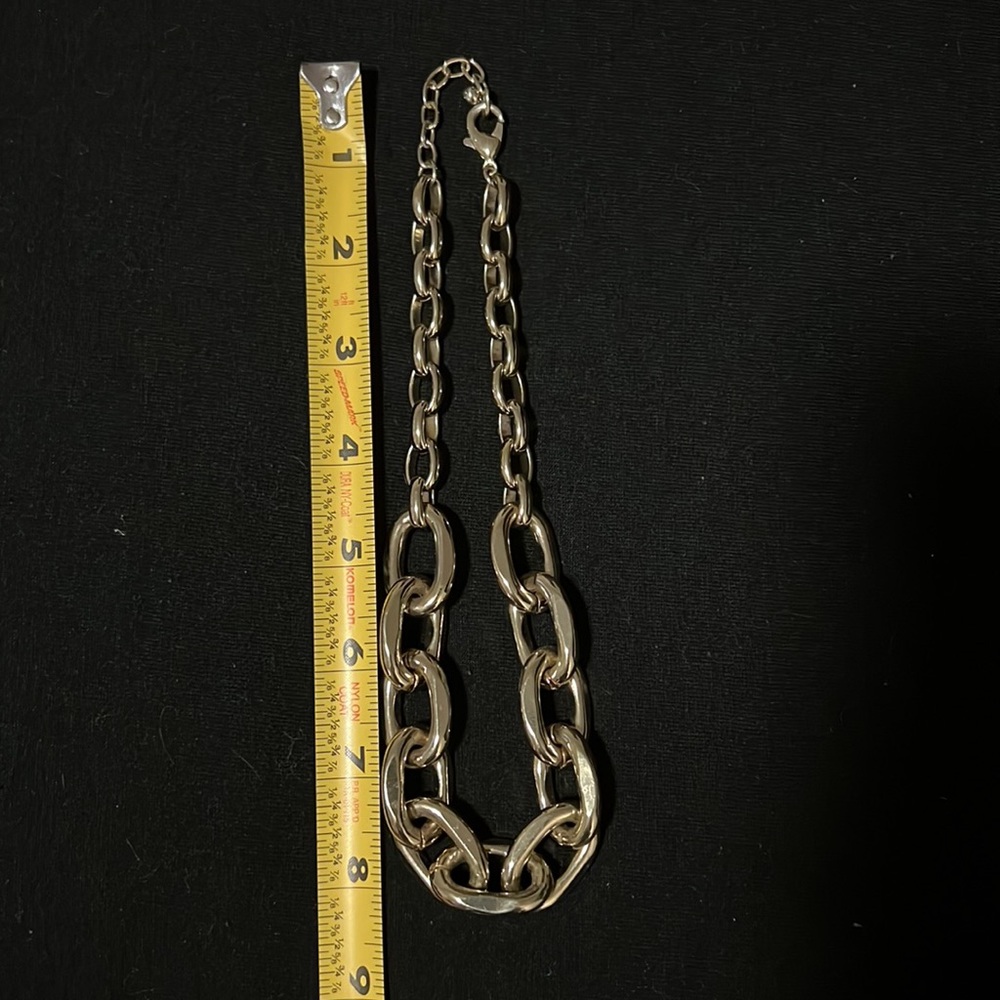 Gold Chain - Picture 4 of 4